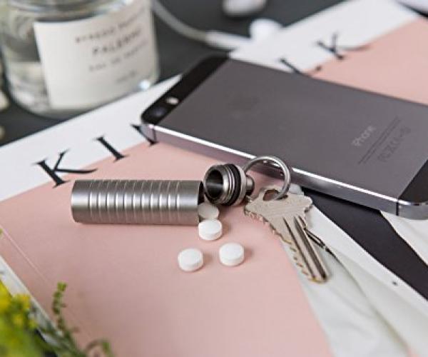 CIELO Keychain Pill Holder