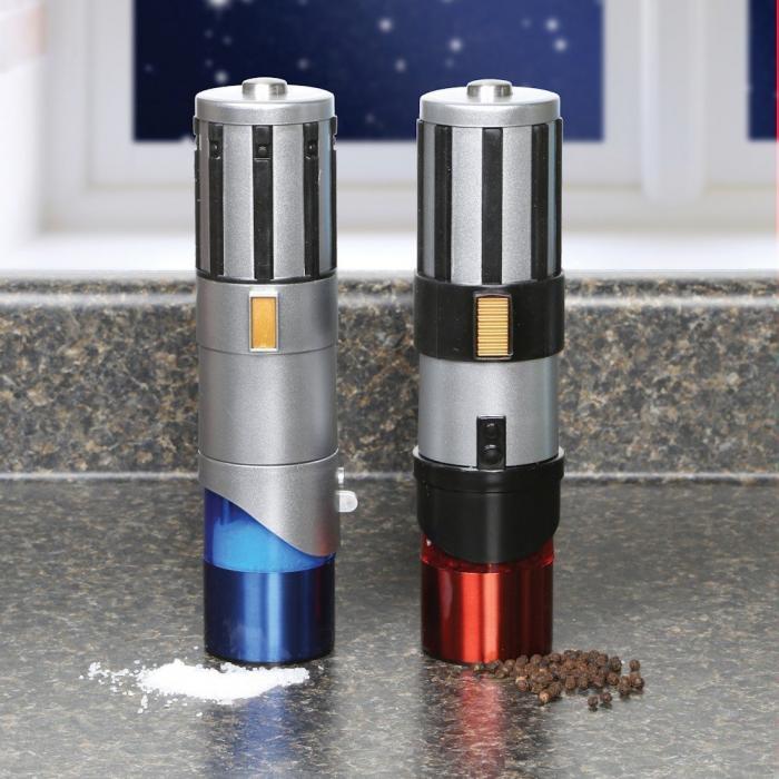 Star Wars Salt & Pepper Light Saber Shakers - Loot Nerd