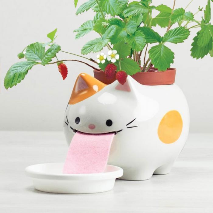 Drinking Animals Planter